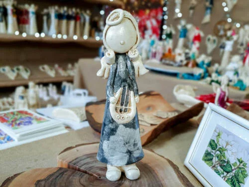 Figurka anioła Szarpidruta - szara -  27 x 8 cm figurka dekoracyjna