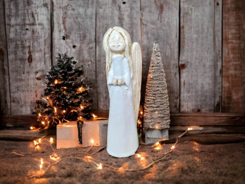 Anioł Słodziak - biały -  22 x 9 cm figurka dekoracyjna gipsowa