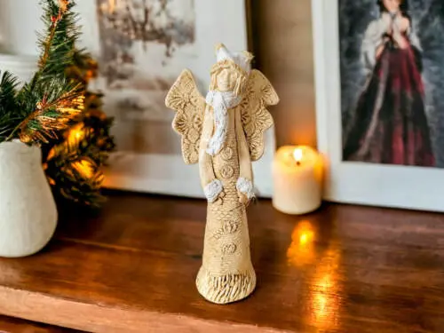 Figurka anioła 646 -  30 x 14 cm figurka dekoracyjna