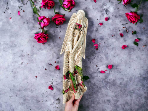 Anioł Genesis - wiszący zielony fuksja -  55 x 20 cm figurka dekoracyjna gipsowa