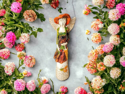 Anioł Olivia - brąz zielony -  32 x 15 cm figurka dekoracyjna gipsowa