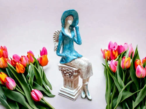 Figurka anioła Megan - turkus -  20 x 9 cm figurka dekoracyjna