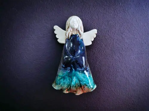 Figurka anioła Monica Art Leaf -  18 x 10 cm figurka dekoracyjna