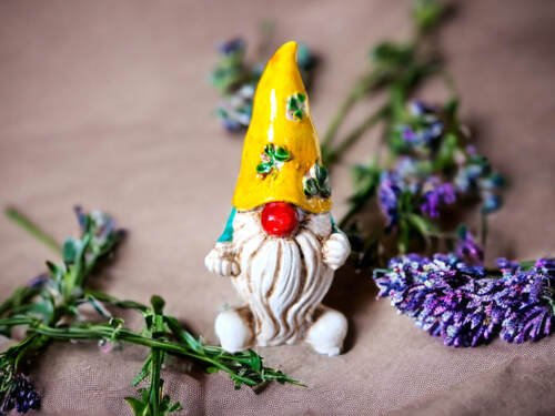 Skrzat Szczęściarz - żółty turkus -  figurka dekoracyjna gipsowa 5 x 5 cm