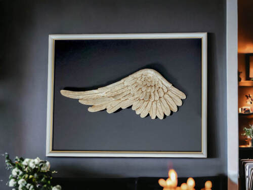 Lewe Skrzydło Anioła + ramka - ciemna - wiszące -  30 x 40 cm figurka dekoracyjna gipsowa