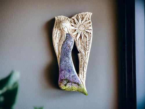 Anioł Xenylla Art Leaf- fiolet -  figurka dekoracyjna gipsowa 31 x 16 cm