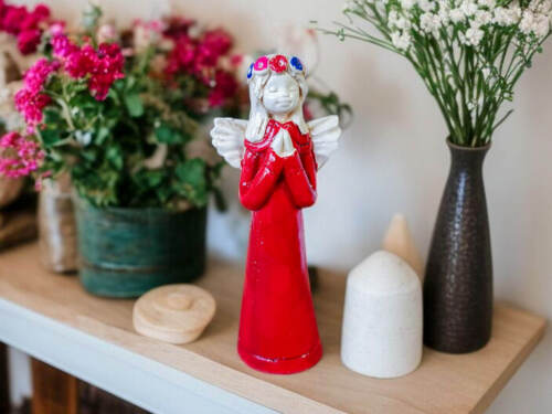 Aniołek Eva - czerwony -  15 cm figurka dekoracyjna gipsowa