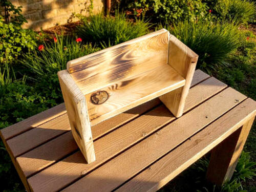 Ławeczka drewniana  -  ozdoba z drewna