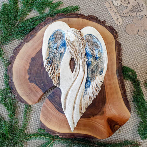 Anioł Cynthia Art 50 -  30 x 17 cm figurka dekoracyjna gipsowa