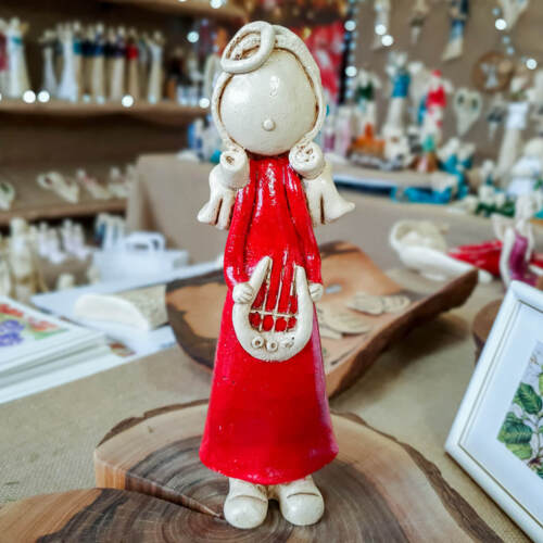 Anioł Szarpidruta - czerwony -  27 x 8 cm figurka dekoracyjna gipsowa