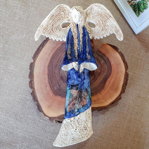 Anioł Clara Art Leaf - granatowy -  40 x 28 cm figurka dekoracyjna gipsowa