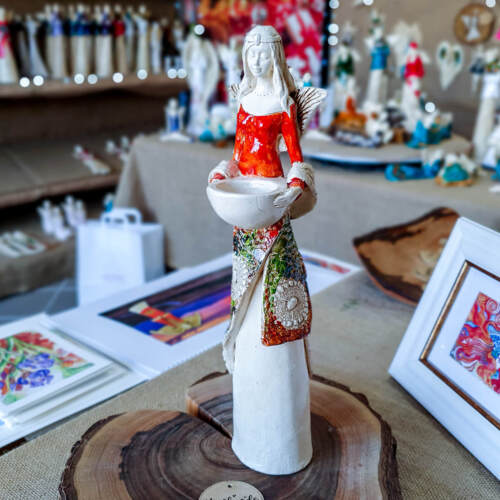 Anioł Florence - pomarańczowy -  32 x 15 cm figurka dekoracyjna gipsowa