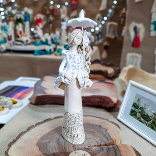 Anioł Konstancja - biały -  32 x 10 cm figurka dekoracyjna gipsowa