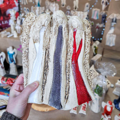 Anioły Wiara Nadzieja Miłość - biały szary bordo -  28 x 20 cm figurka dekoracyjna gipsowa