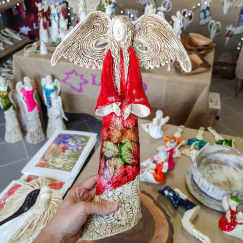 Anioł Clara Art Leaf - czerwony -  40 x 28 cm figurka dekoracyjna gipsowa