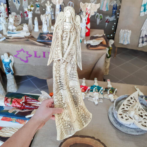 Anioł Genesis - wiszący beżowy -  55 x 20 cm figurka dekoracyjna gipsowa