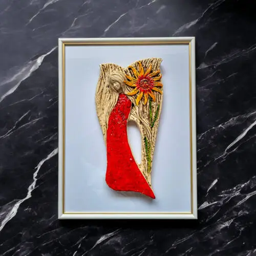 Figurka anioła Xenylla + ramka - czerwona -  figurka dekoracyjna 31 x 16 cm