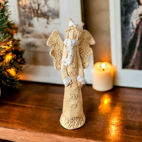 Anioł Bieszczadzki -  30 x 14 cm figurka dekoracyjna gipsowa