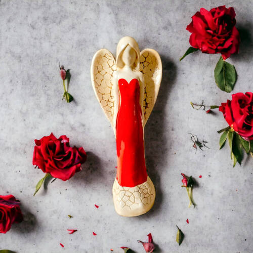 Anioł Emily - czerwony -  22 x 9 cm figurka dekoracyjna gipsowa