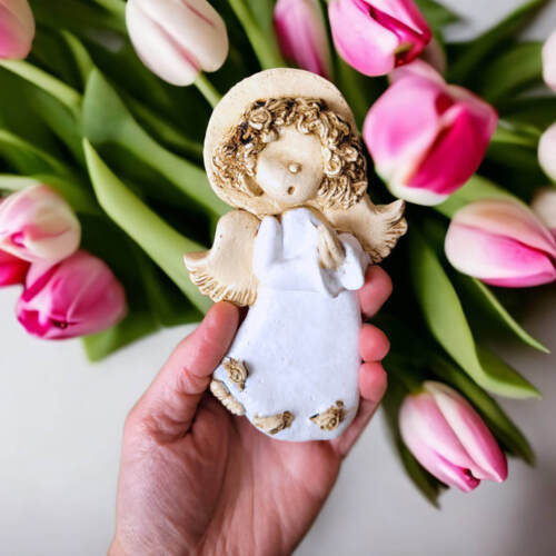 Liolinek Marzyciel - biały -  16 x 10 cm figurka dekoracyjna gipsowa