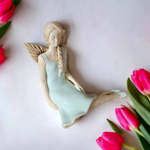 Aniołek Matilda - zielony pastelowy -  15 cm figurka dekoracyjna gipsowa