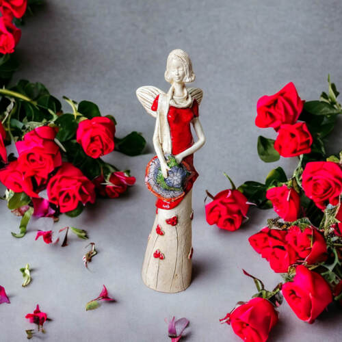 Anioł Sunday Rose - czerwony -  32 x 15 cm figurka dekoracyjna gipsowa