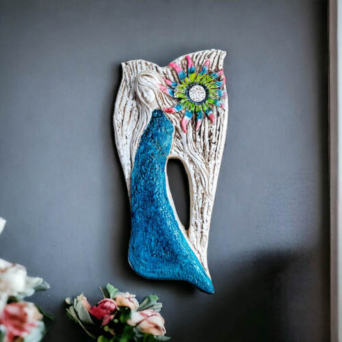 Anioł Xenylla - turkus -  figurka dekoracyjna gipsowa 31 x 16 cm