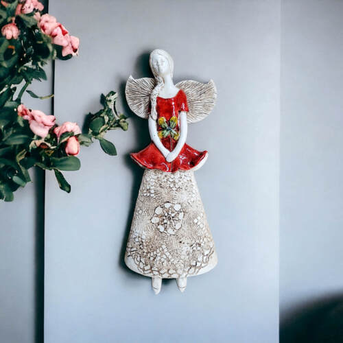 Anioł Abigail - czerwony -  30 x 14 cm figurka dekoracyjna gipsowa