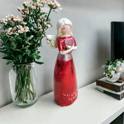 Aniołek z sercem - czerwony -  22 x 9 cm figurka dekoracyjna gipsowa