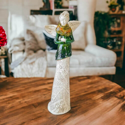 Anioł Catherine - zielony -  35 x 15 cm figurka dekoracyjna gipsowa