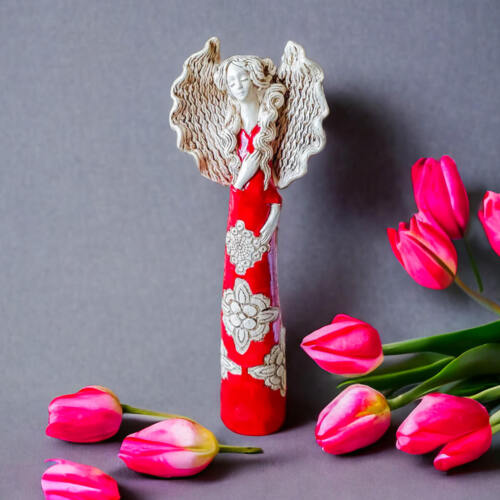 Anioł Madelyn - czerwony -  47 x 18 cm figurka dekoracyjna gipsowa