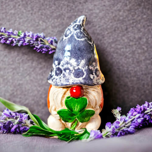 Skrzat Grzybek - szary pomarańcz -  figurka dekoracyjna gipsowa 5 x 5 cm