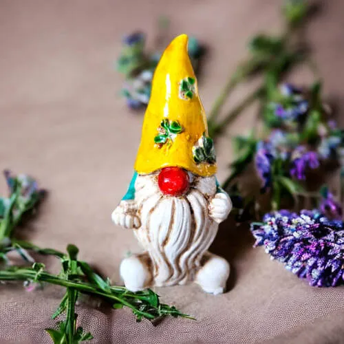 Figurka Skrzat Szczęściarz - żółty turkus -  figurka dekoracyjna 5 x 5 cm