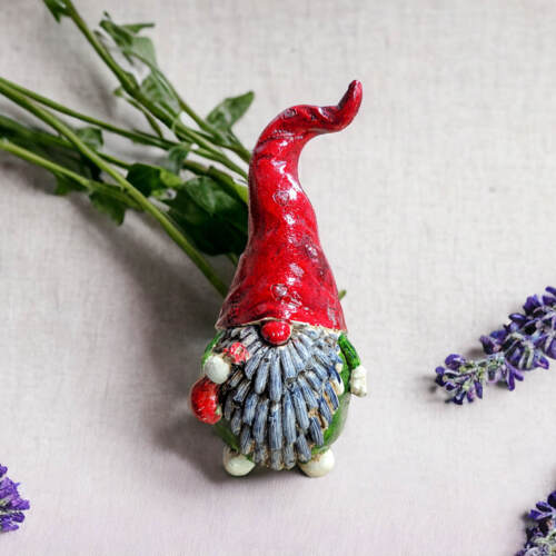 Skrzat Dobrosław - szary czerwony -  figurka dekoracyjna gipsowa 5 x 5 cm