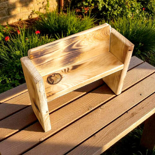 Ławeczka drewniana  -  ozdoba z drewna