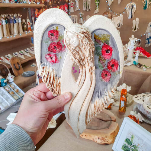 Anioł Cynthia Art z makami -  30 x 17 cm figurka dekoracyjna gipsowa