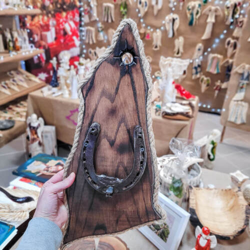 Podkowa szczęścia na desce - unikat -  40 x 21 cm ozdoba z drewna