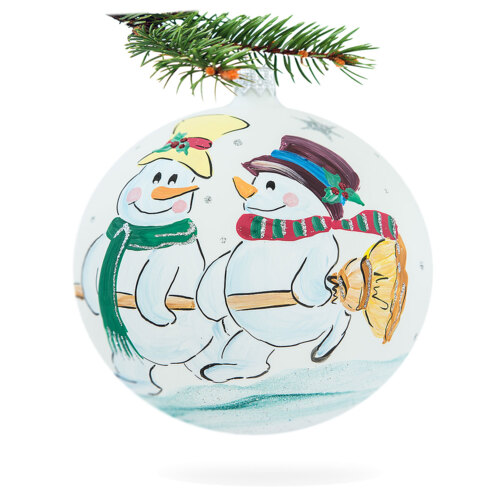 Bałwanki z miotłą na białym -  100 mm bombka choinkowa szklana 1 szt