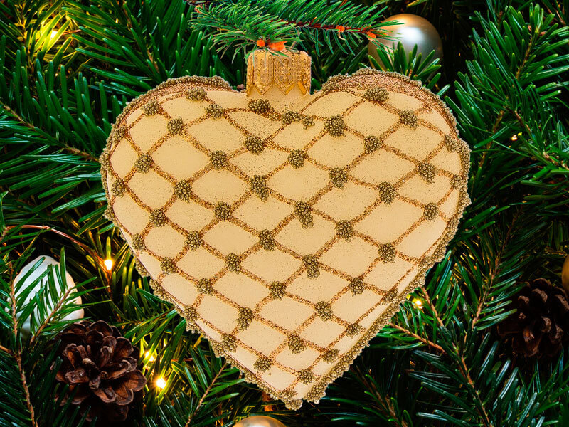 Złote serce na choinkę Beżowo złote serce na choinkę