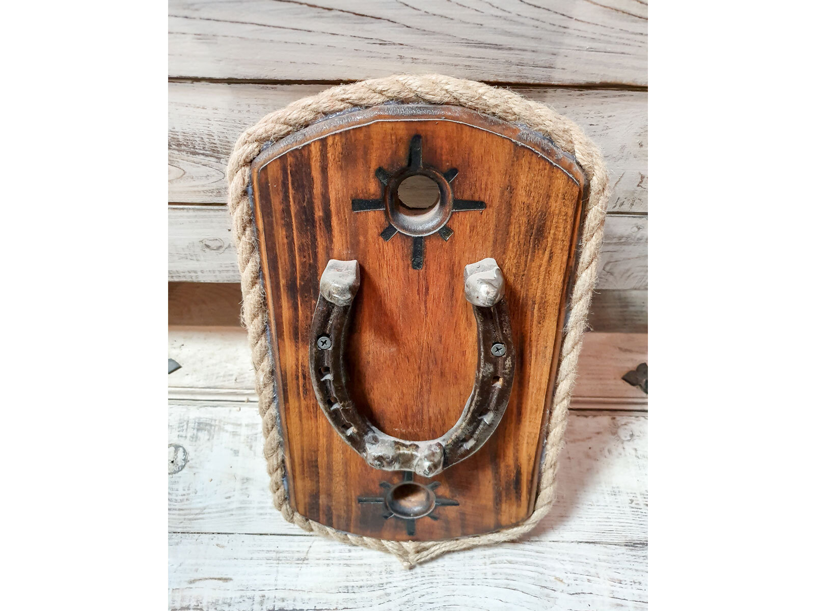 Podkowa szczęścia na drewnie Podkowa szczęścia na drewnie